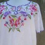 1970s White Blouse With Embroidered Flowers